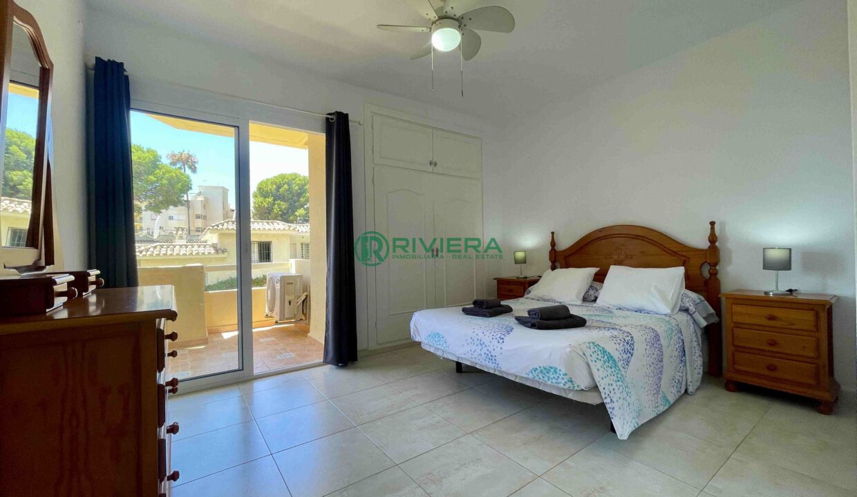 riviera 12