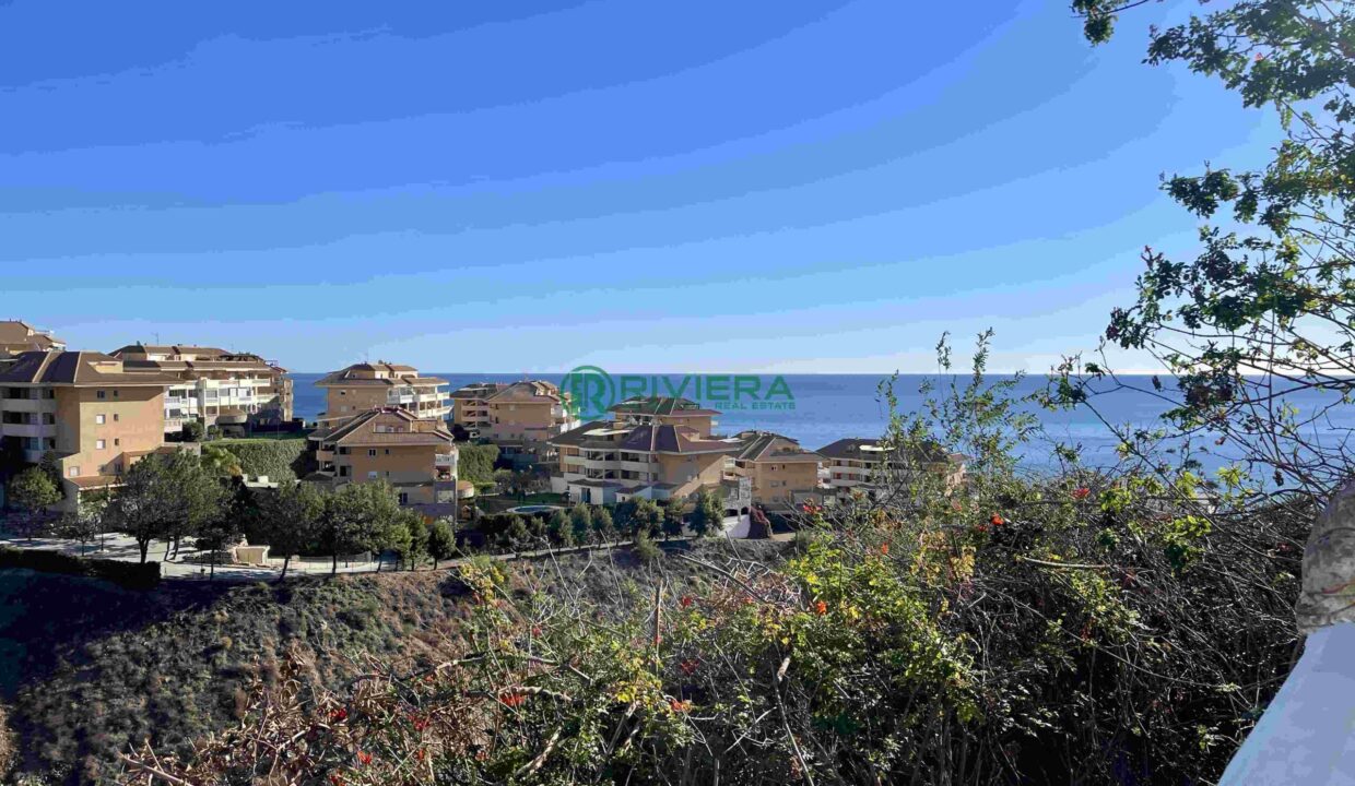 RIVIERA 8