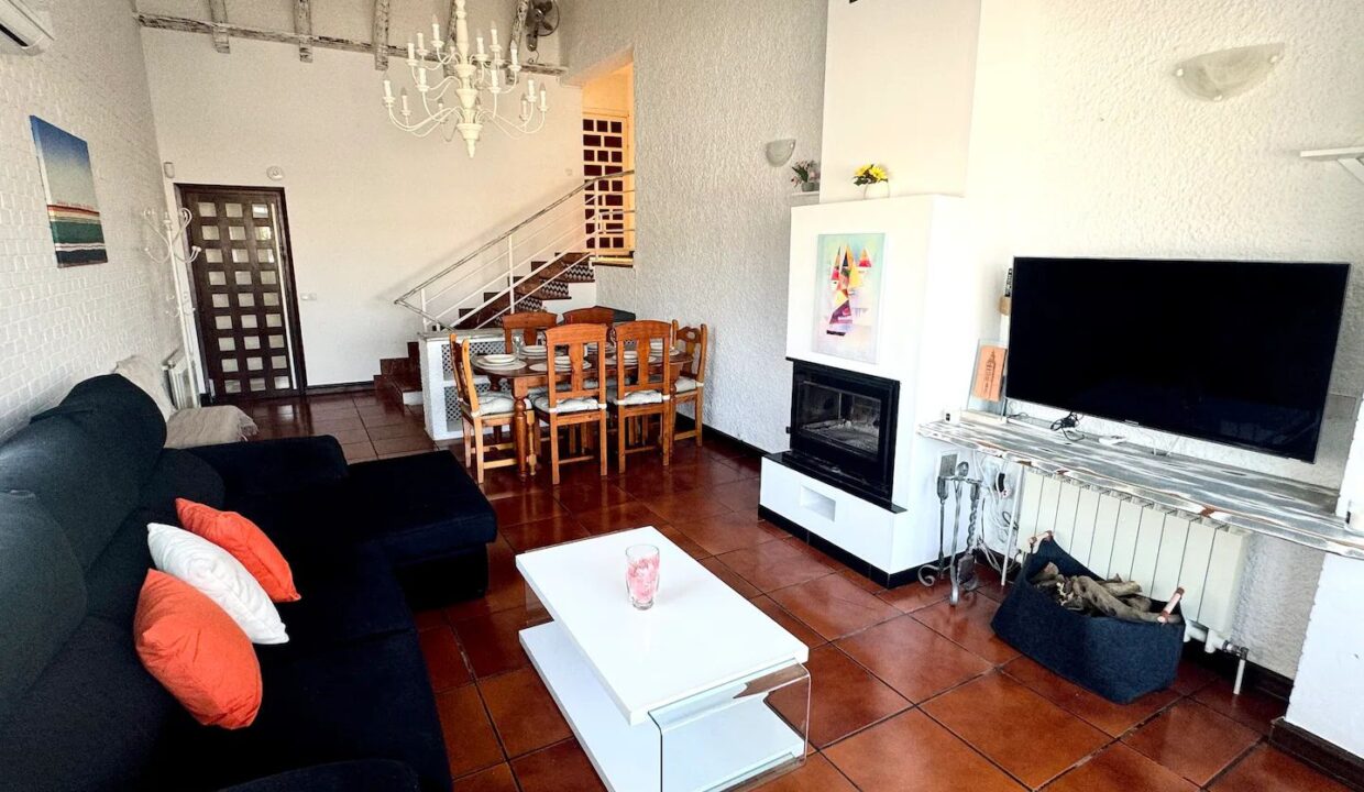 Imagen de WhatsApp 2025-10-23 a las 16.34.01_f0db6b5c